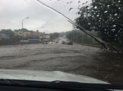 Киринский мост Ставрополя затопило после ливня 