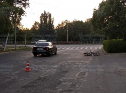 Велосипедист попал под колеса автомобиля в Ставрополе