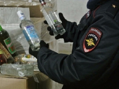 Торговавшая «паленой» водкой женщина покусала полицейского на Ставрополье