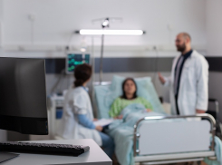 Восьмиклассница случайно подожгла себя розжигом во время игры с другом на Ставрополье 