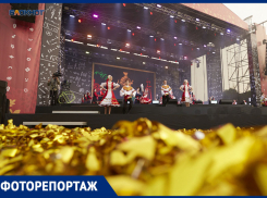 Парад флагов и Мия Бойка: в Ставрополе прошло открытие II Всероссийского фестиваля «Российская школьная весна»
