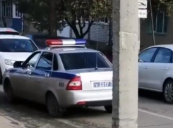 На Ставрополье припаркованное авто сотрудника ГИБДД вызвало споры в соцсетях