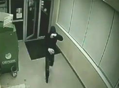 Горе-грабителю дважды не удалось опустошить банкоматы в Ессентуках 