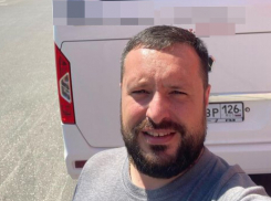 Пел песни перед выборами и выступал за объездную: чем занимался зампред думы Ставрополя Николай Щипачев 