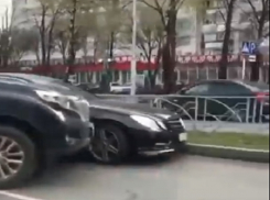 Никто не хотел уступать: ДТП двух «крутых» иномарок вызвало бурный всплеск обсуждений в Ставрополе