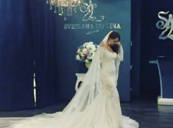 Анна Калашникова примерила платье для предстоящей свадьбы с Прохором Шаляпиным