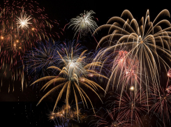 Стали известны места в Ставрополе, где запустят фейерверки в честь парада Победы