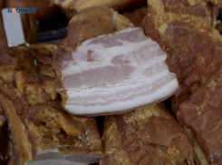 Сосиски и пюрешка только по праздникам: очередной подъем цен на продукты зафиксировали на Ставрополье 