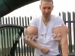  Кирилл Терёшин «Руки-Базуки» из Пятигорска неуклюже станцевал лезгинку