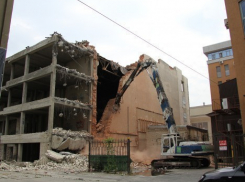 В Ставрополе начался снос кинотеатра «Экран»