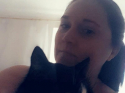 Анна Тарасенко и ее независимый кот Октябрь 