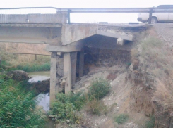 «Родители боятся, что мост под автобусом с детьми провалится», - житель хутора на Ставрополье