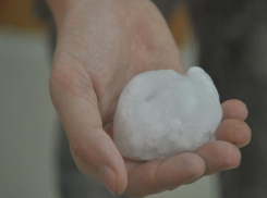 В юго-западном районе Ставрополя выпал град размером с орех