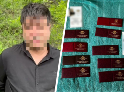 Банду лжеполицейских из Пятигорска задержали за вымогательство денег 