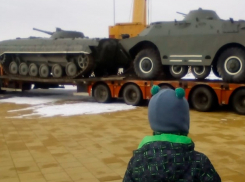 Военная танковая техника прибыла в Ставрополь