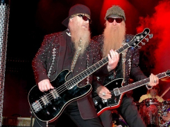 Рок-певцы на ставропольском фестивале поддержали акцию против разводов