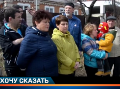 - Мы с ужасом ждем дождей, боясь новых провалов на улице, - жительница Ставрополя Светлана Коляницкая