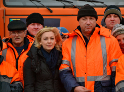 Зампред Госдумы наградила коммунальщиков Невинномысска