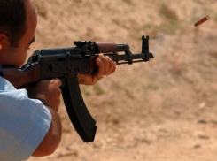 Вспыльчивый пенсионер расстрелял из автомата двоих и еще одного отправил в реанимацию на Ставрополье