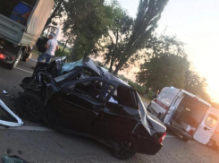 Погибли трое детей с родителями из Ставрополья на трассе в Кубани