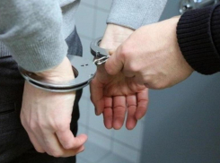 Пятигорчанина, державшего своих родственников в заложниках, заключили под стражу