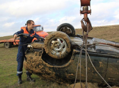 «Ока» свалилась в реку на Ставрополье