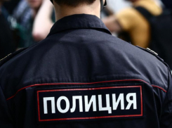 Заманивающего в квартиру женщин горожанина ищет полиция Ставрополя
