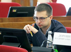 Депутат думы Ставрополья Владимир Дорошенко проведет еще месяц за решеткой