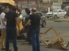Из трех погибших в страшном ДТП с маршруткой под Пятигорском пока  опознали только двоих