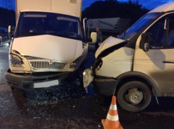 Маршрутка столкнулась с грузовой «Газелью» в Пятигорске