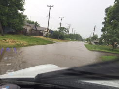 Из-за ливней в Кировском районе закрыли дорогу
