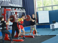 Чемпионами по пауэрлифтингу стали студенты Ставропольской духовной семинарии