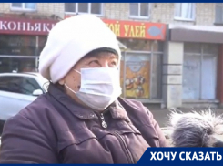 Так бабушки заборы красят: ставропольчанка высказалась о стеле в парке Победы 