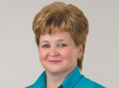 Нового депутата думы Ставрополья Людмилу Громову представили коллегам на заседании 