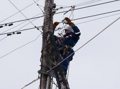 Последствия урагана в Ставрополе устраняют 500 человек