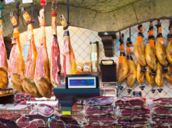 Предприниматель на полгода продлил срок годности баранине на Ставрополье