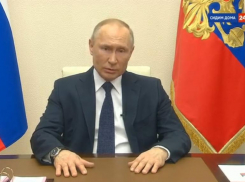 Путин принял решение продлить нерабочие дни до конца апреля