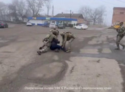 К 15 годам лишения свободы приговорили мужчину за госизмену и подготовку теракта на Ставрополье