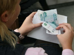 «Белую» зарплату ниже прожиточного минимума платят жителям Ставрополя 200 коммерческих фирм
