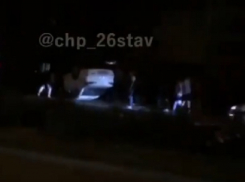  Последствия ДТП с перевернутым авто в Ставрополе попали на видео