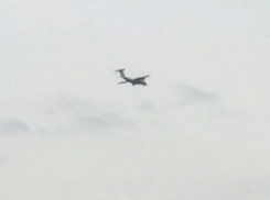 Круживший весь вечер над Северо-Западом неизвестный самолет встревожил жителей Ставрополя и попал на видео