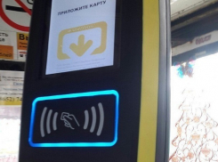 Проезд на троллейбусе в Ставрополе теперь можно оплатить картой 