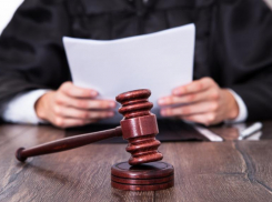 На Ставрополье осудили мошенников, вымогавших деньги в обмен на помощь с судебными спорами