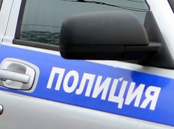 Полицейский протаранил автомобиль и травмировал водителя