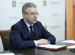 Бюрократия с СВО, Ставрополь в руинах и обещания бюджетникам: о чем говорил губернатор Владимиров на «прямой линии»