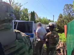 Появились кадры задержания участвовавшего в нападении на жителей Буденновска в 1995 году террориста