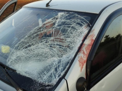 Гулявший по дороге мужчина погиб под колесами «Рено» на Ставрополье