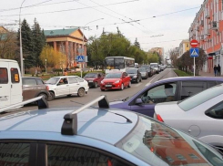 В понедельник утром Ставрополь вновь сковали 7-балльные пробки