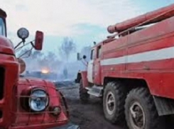 Жилой дом уничтожило огнем около ставропольского пруда