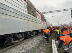 Из-за схода локомотива в Ростовской области поезд из Москвы в Кисловодск задерживается